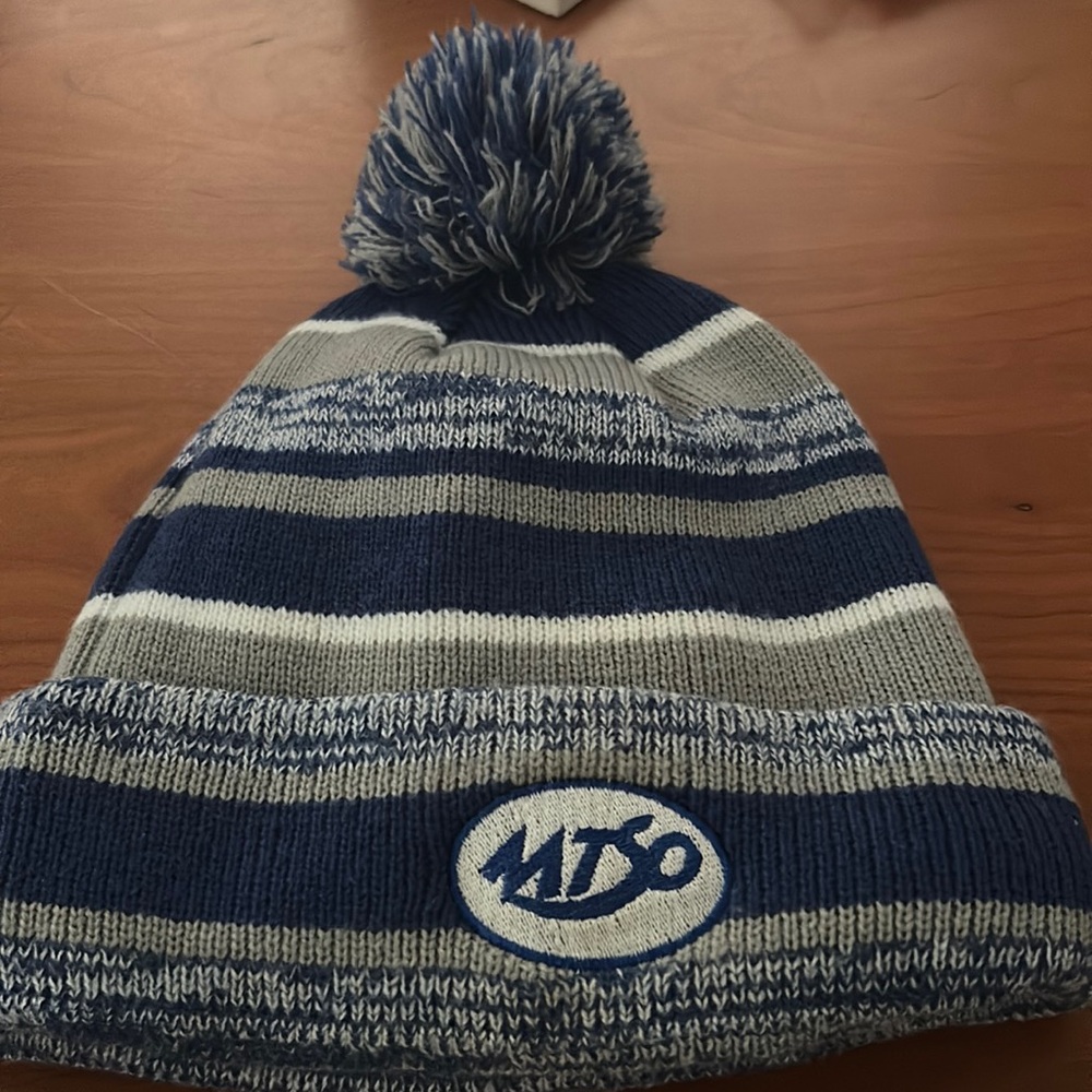 Pom Pom Hat